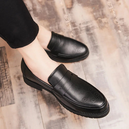 Mocassins premium des hommes exigeants, des hommes d'affaire et des leaders