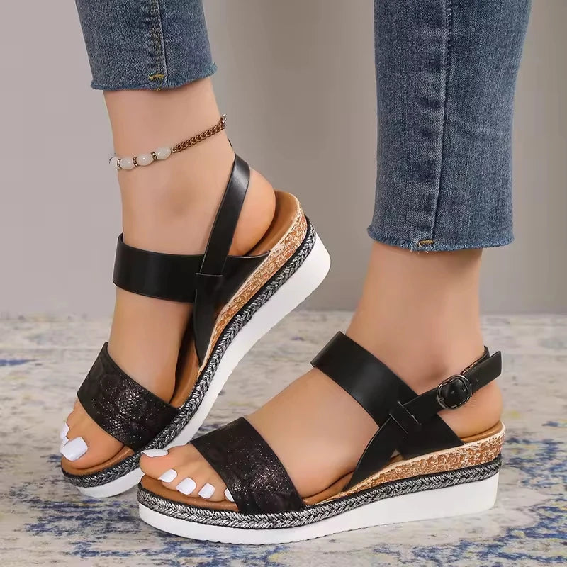 ÉLÉGANCE ROYALE™ – La chaussure qui sublime votre allure