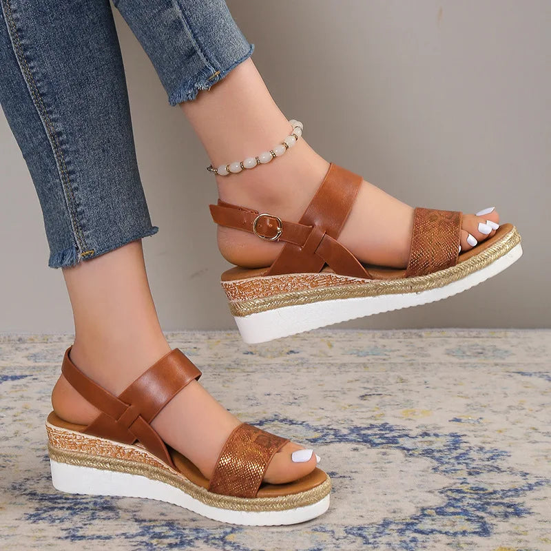 ÉLÉGANCE ROYALE™ – La chaussure qui sublime votre allure